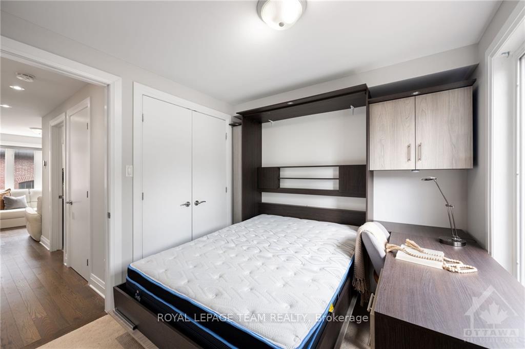 Photo 17 of 346 Ravenhill Avenue E, Ottawa, McKellar/Highland — HOMEH