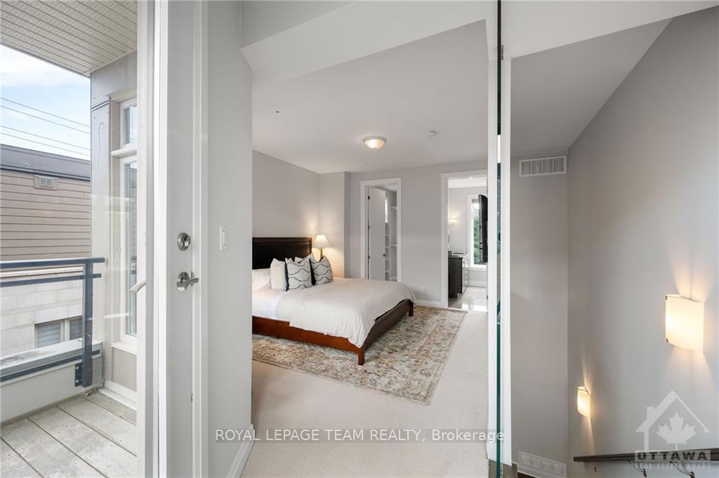 Photo 25 of 346 Ravenhill Avenue E, Ottawa, McKellar/Highland — HOMEH