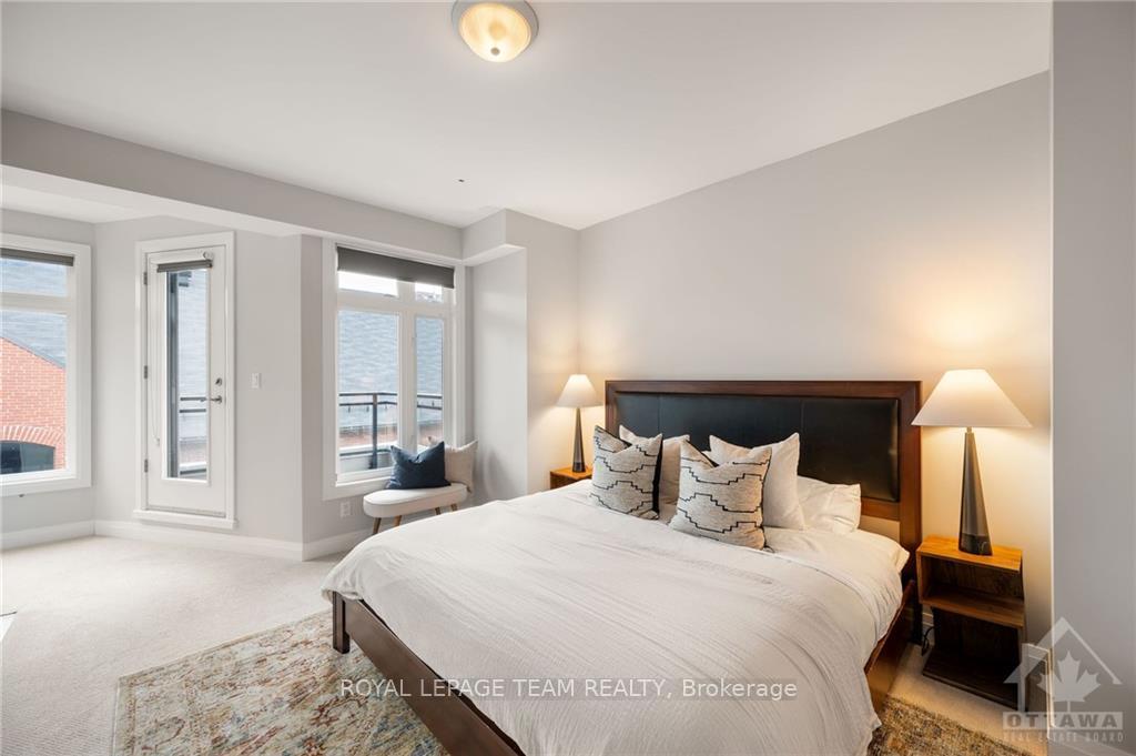 Photo 18 of 346 Ravenhill Avenue E, Ottawa, McKellar/Highland — HOMEH