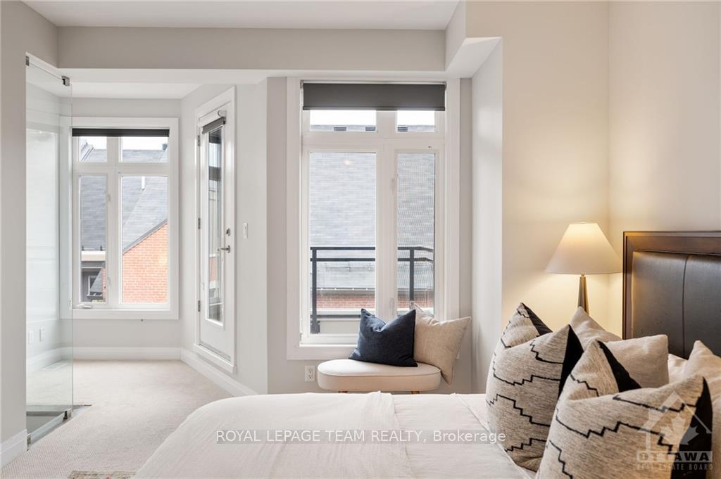 Photo 22 of 346 Ravenhill Avenue E, Ottawa, McKellar/Highland — HOMEH