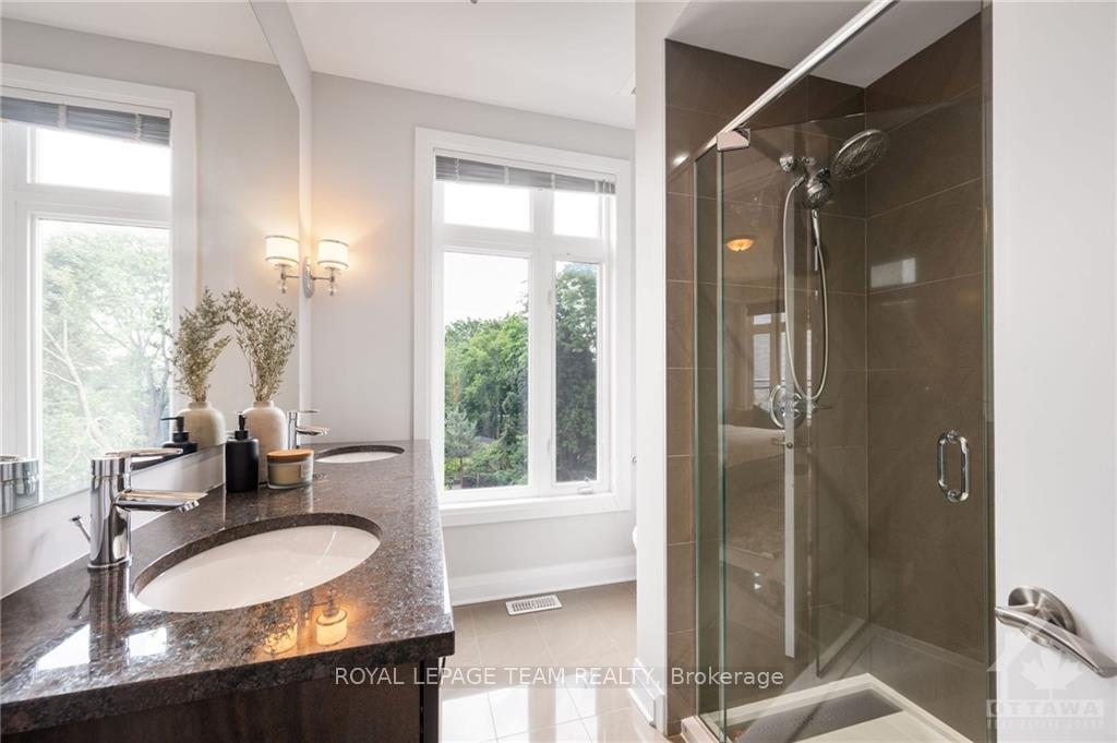 Photo 24 of 346 Ravenhill Avenue E, Ottawa, McKellar/Highland — HOMEH