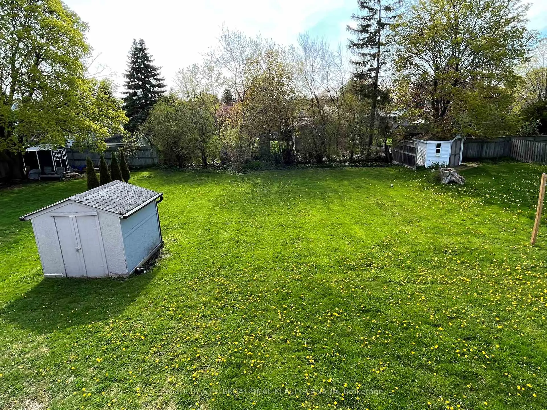 Photo 2 of Unit Unit 2 (Upper), 254 Cedar Street, Collingwood — HOMEH