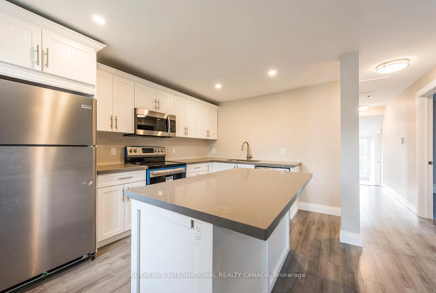 Photo 5 of Unit Unit 2 (Upper), 254 Cedar Street, Collingwood — HOMEH