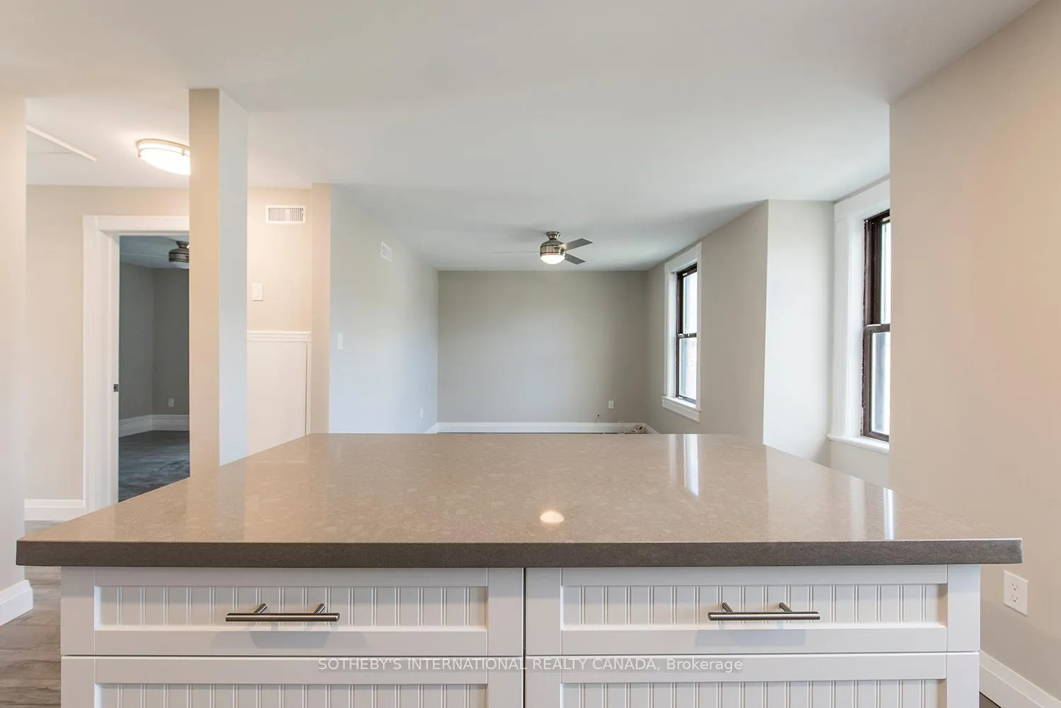 Photo 14 of Unit Unit 2 (Upper), 254 Cedar Street, Collingwood — HOMEH