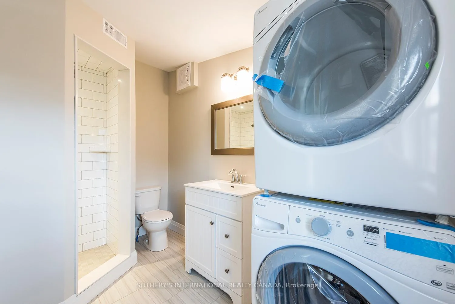 Photo 15 of Unit Unit 2 (Upper), 254 Cedar Street, Collingwood — HOMEH