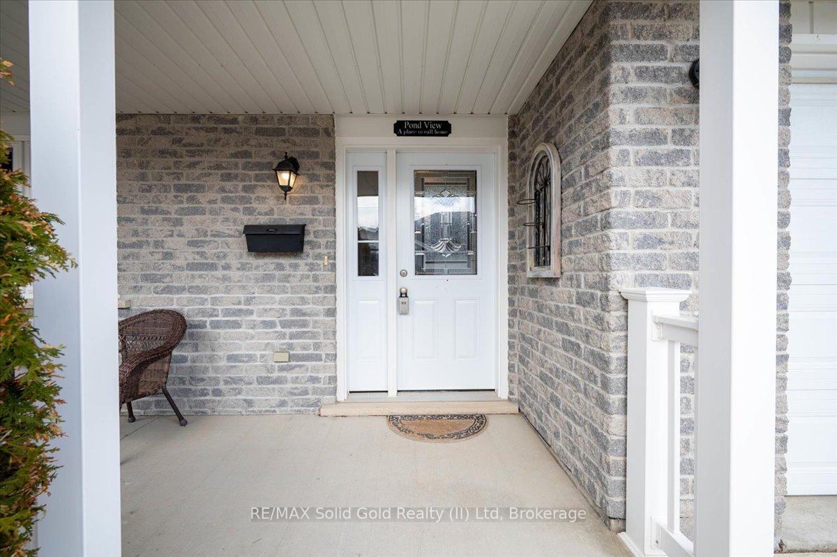 Photo 8 of 31 Pond View Drive, Wellesley — HOMEH