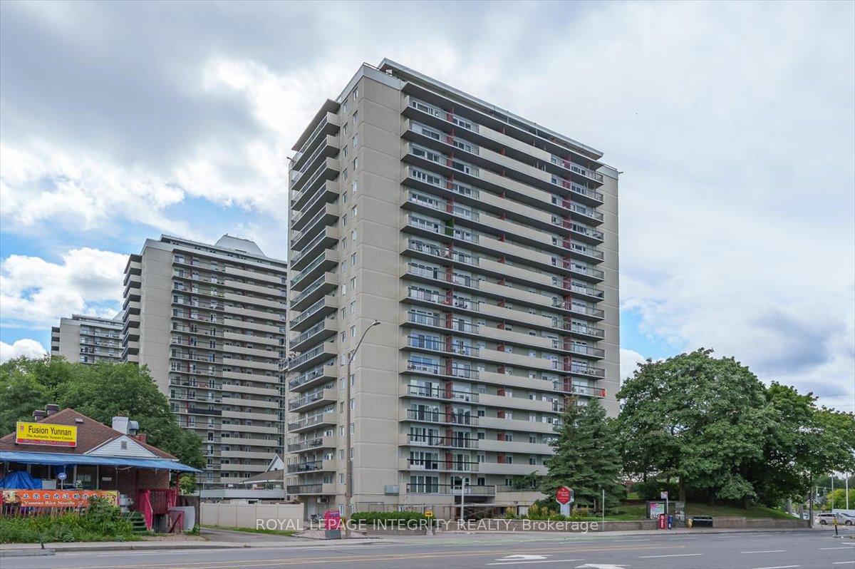 Front of Unit 109, 158A McArthur Avenue