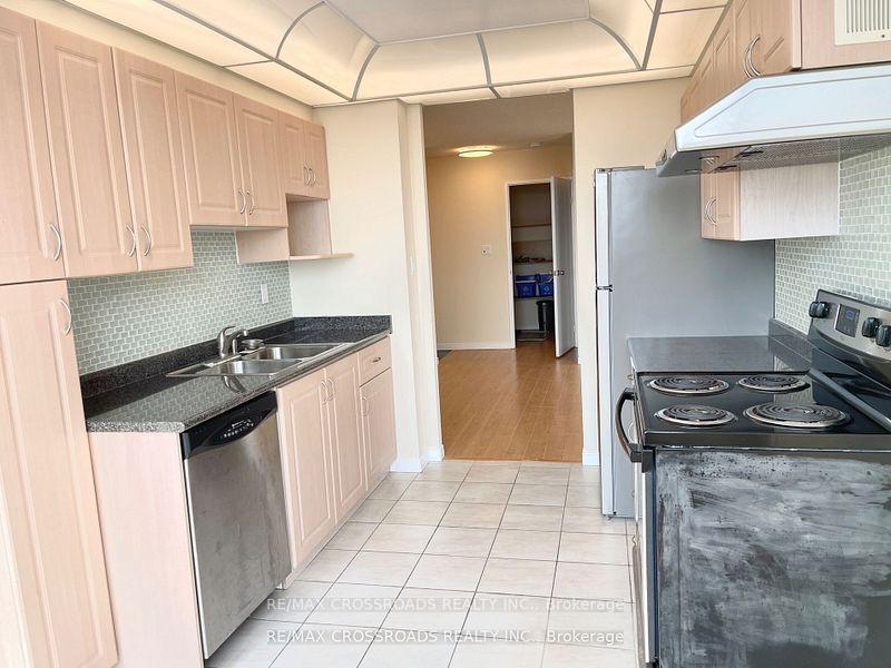 Photo 4 of Unit 1425, 75 Bamburgh Circle, Scarborough, Steeles — HOMEH