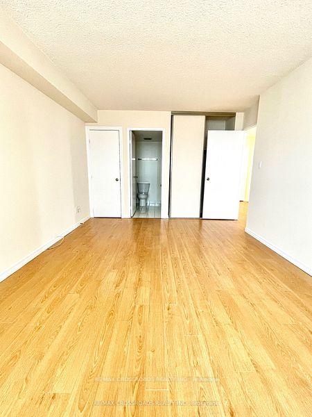 Photo 15 of Unit 1425, 75 Bamburgh Circle, Scarborough, Steeles — HOMEH