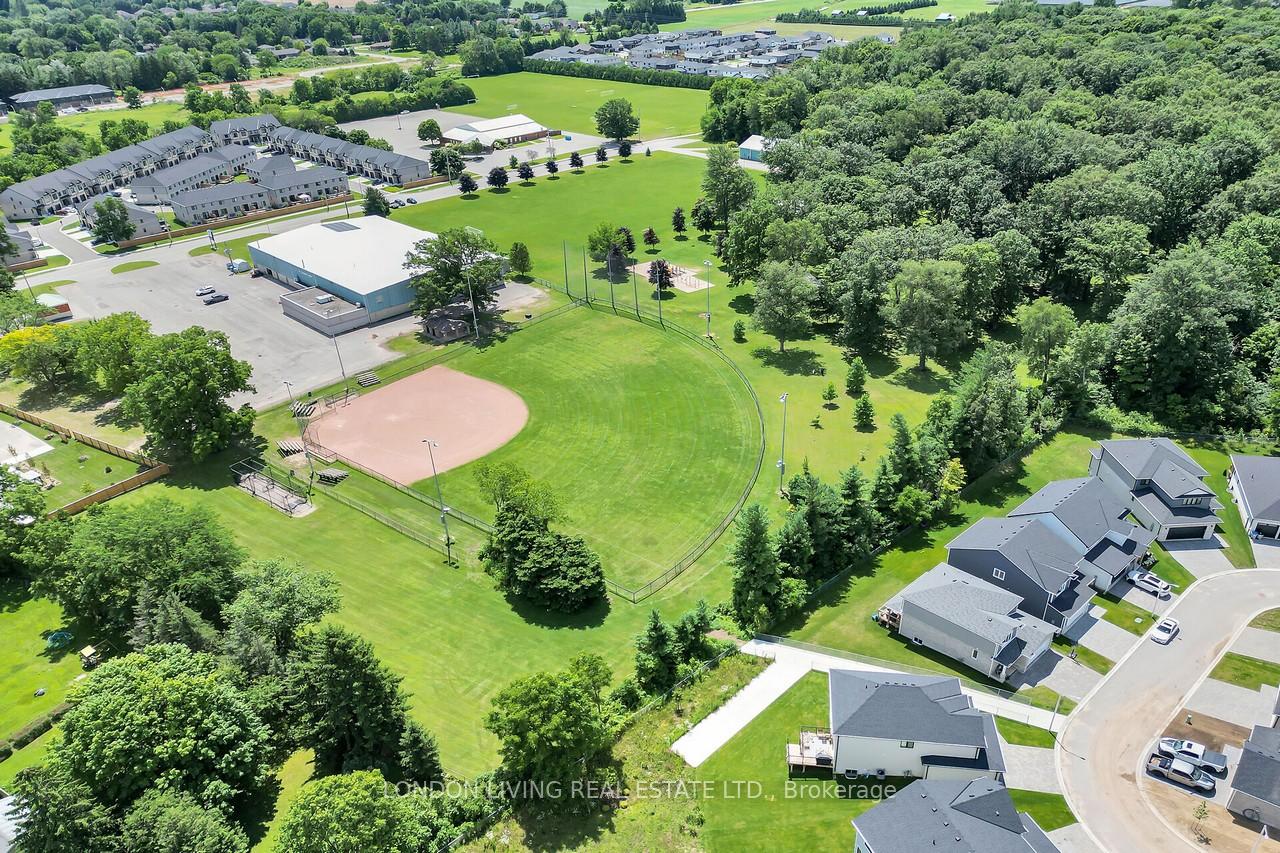 Photo 3 of Unit 37, 22701 Adelaide Road, Strathroy-Caradoc, Mount Brydges — HOMEH