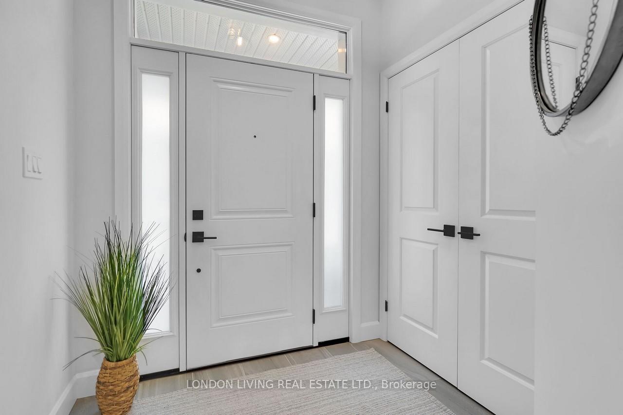 Photo 11 of Unit 37, 22701 Adelaide Road, Strathroy-Caradoc, Mount Brydges — HOMEH