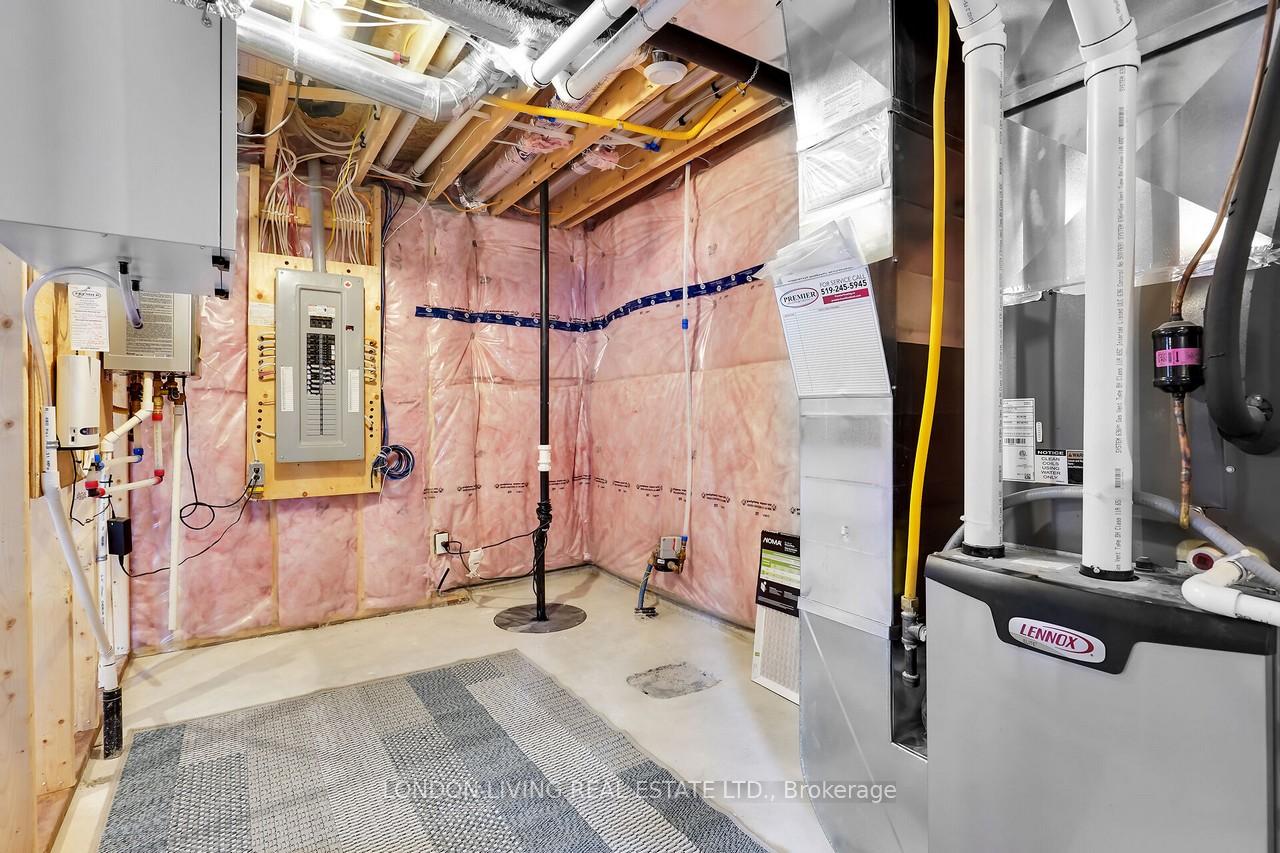 Photo 31 of Unit 37, 22701 Adelaide Road, Strathroy-Caradoc, Mount Brydges — HOMEH