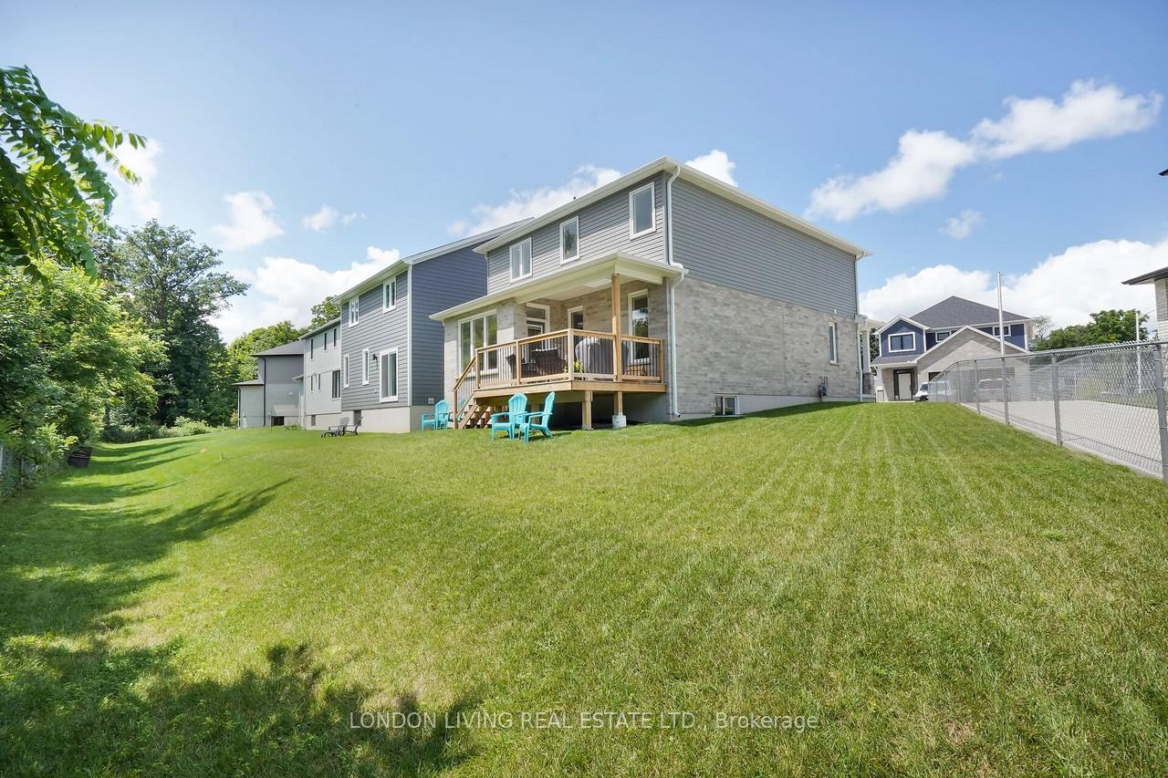 Photo 35 of Unit 37, 22701 Adelaide Road, Strathroy-Caradoc, Mount Brydges — HOMEH