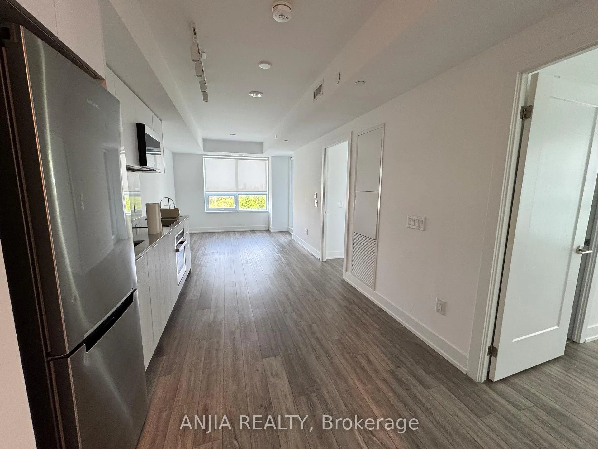 Photo 1 of Unit 822, 9 Clegg Road, Markham, Unionville — HOMEH
