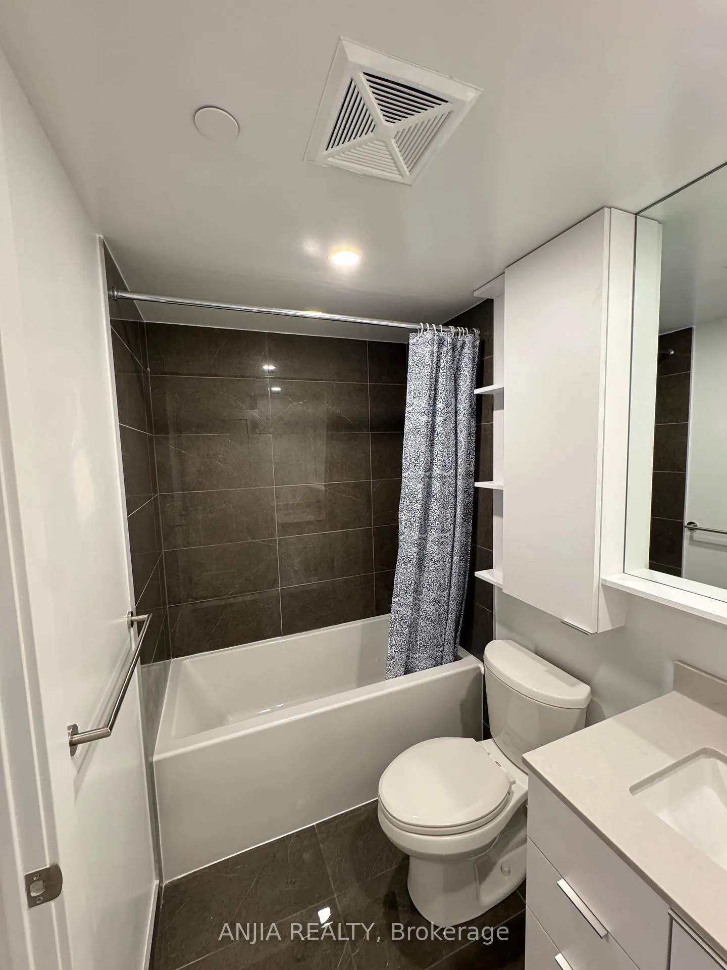 Photo 9 of Unit 822, 9 Clegg Road, Markham, Unionville — HOMEH