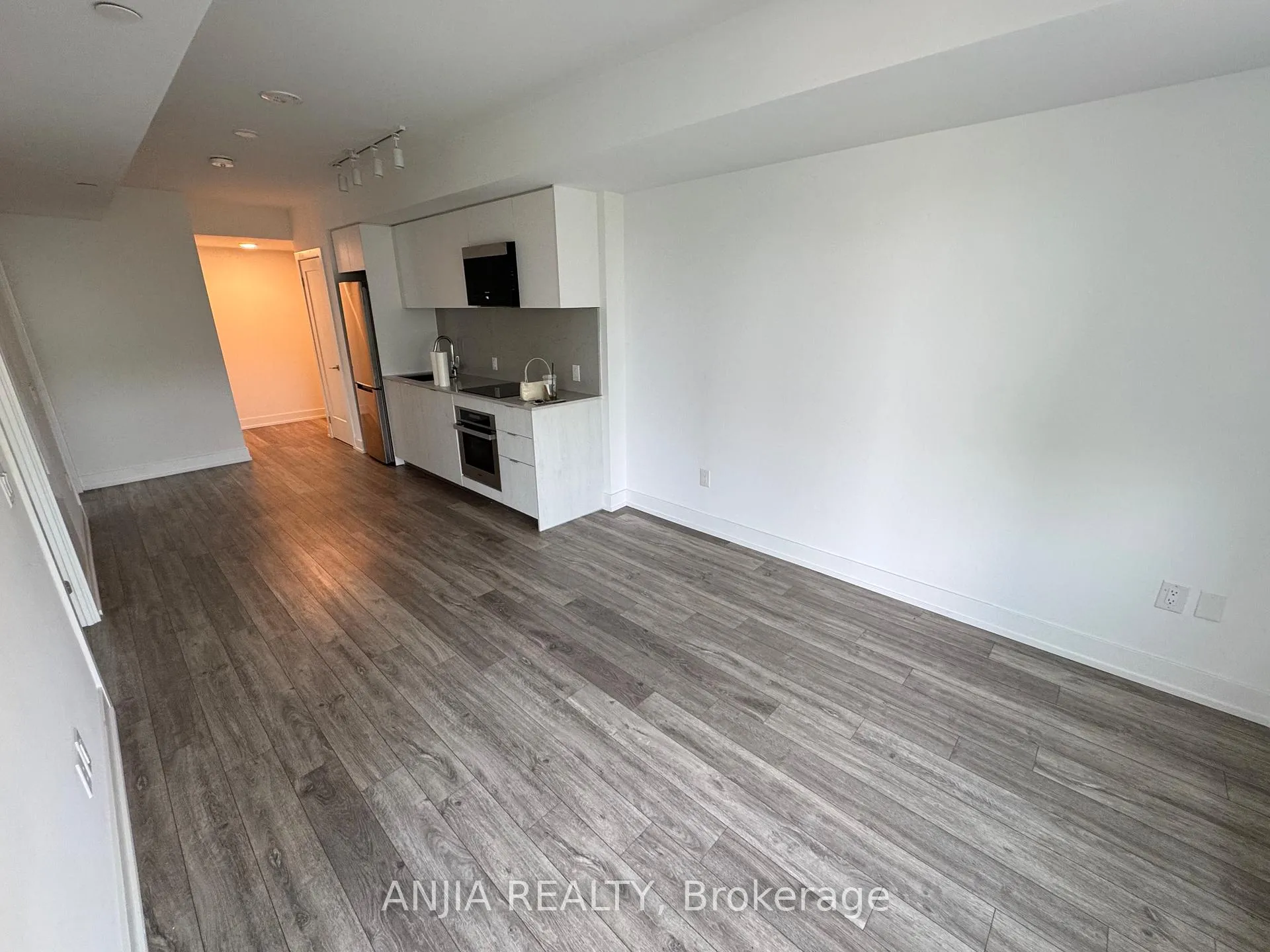 Photo 10 of Unit 822, 9 Clegg Road, Markham, Unionville — HOMEH