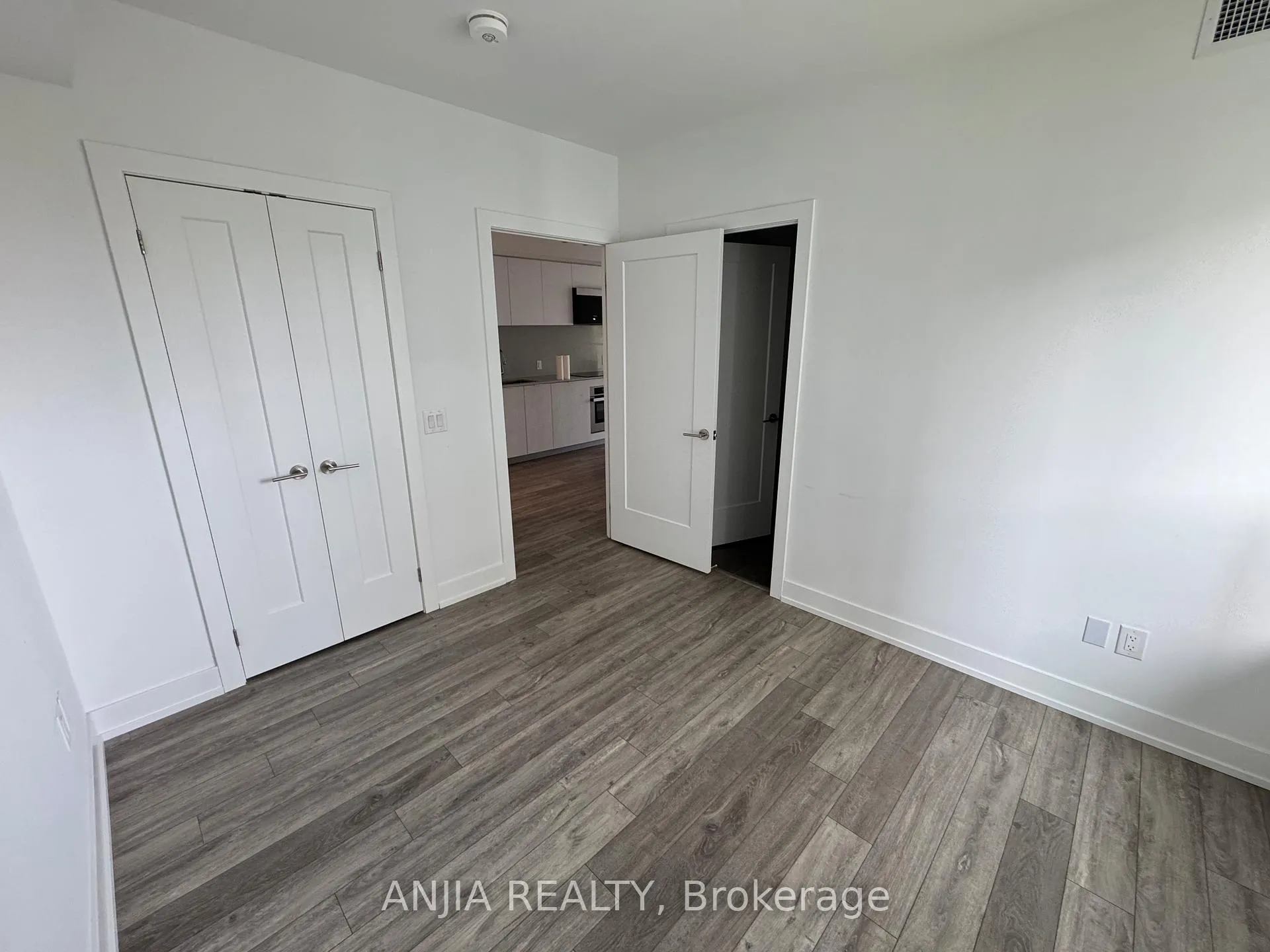 Photo 14 of Unit 822, 9 Clegg Road, Markham, Unionville — HOMEH