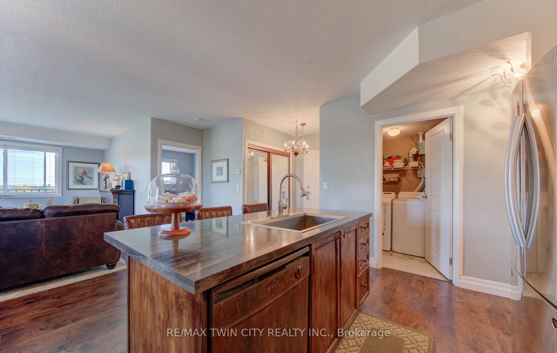 Photo 8 of Unit 402, 345 Briarmeadow Drive, Kitchener — HOMEH