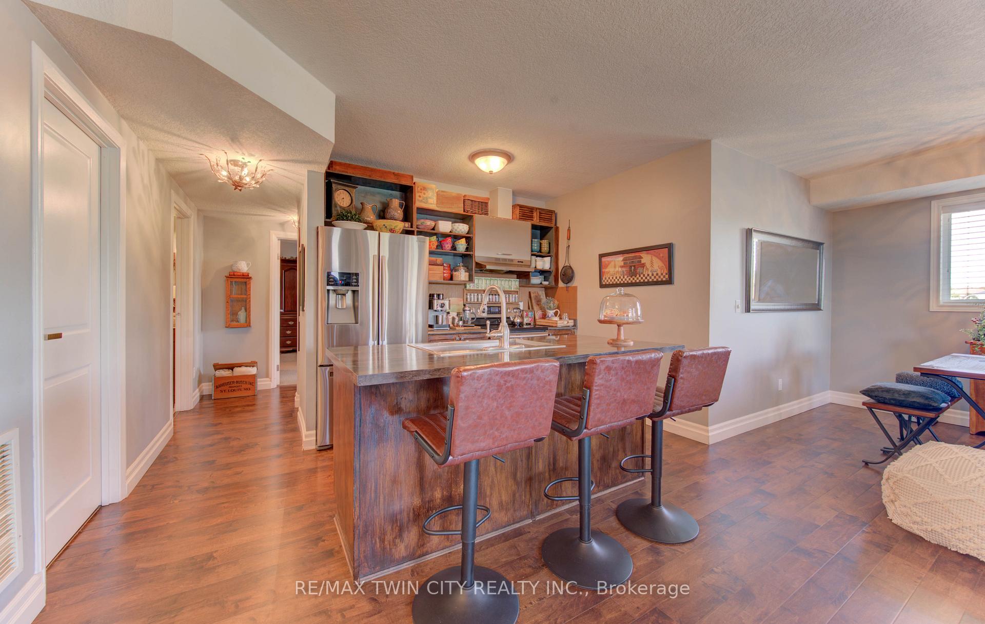 Photo 10 of Unit 402, 345 Briarmeadow Drive, Kitchener — HOMEH