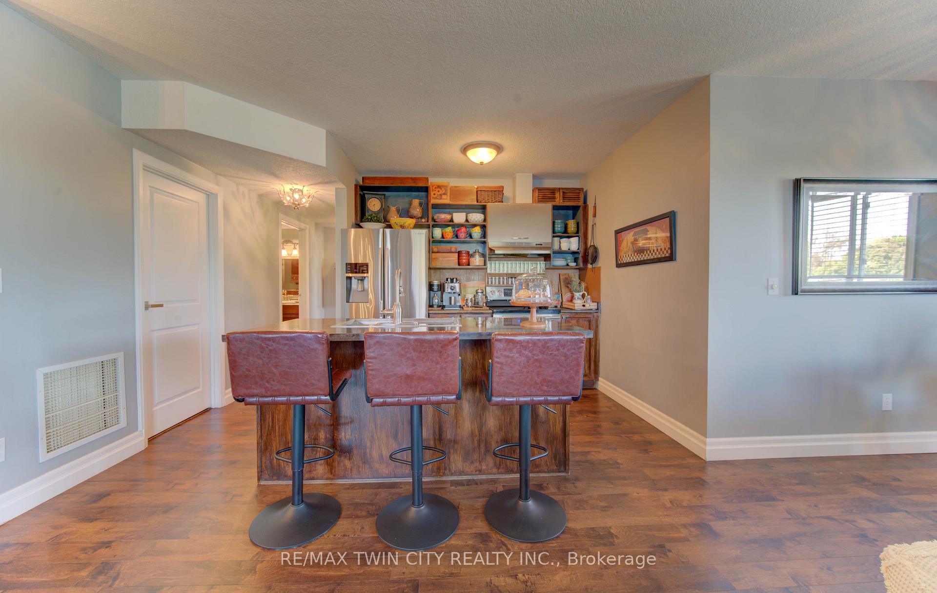 Photo 11 of Unit 402, 345 Briarmeadow Drive, Kitchener — HOMEH