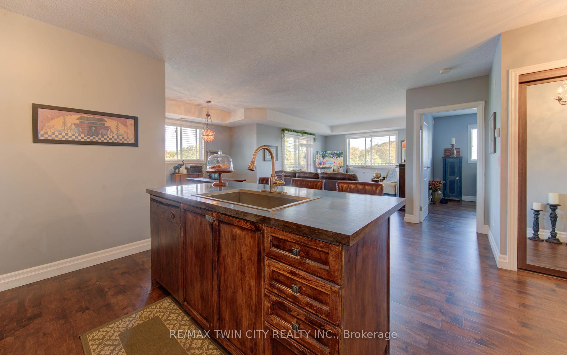 Photo 15 of Unit 402, 345 Briarmeadow Drive, Kitchener — HOMEH
