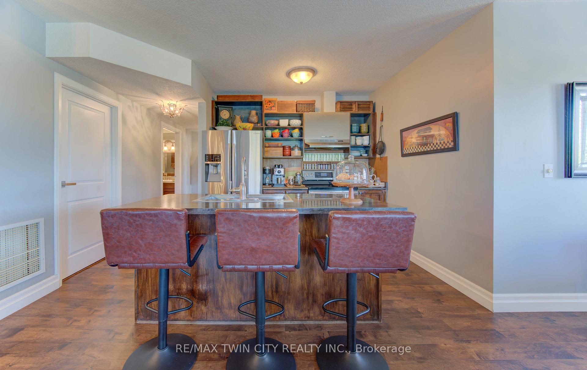 Photo 38 of Unit 402, 345 Briarmeadow Drive, Kitchener — HOMEH