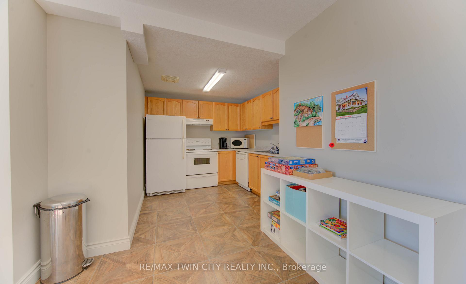 Photo 40 of Unit 402, 345 Briarmeadow Drive, Kitchener — HOMEH