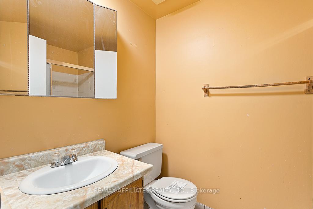 Photo 17 of 1911 Simard Drive, Ottawa, Chateauneuf — HOMEH