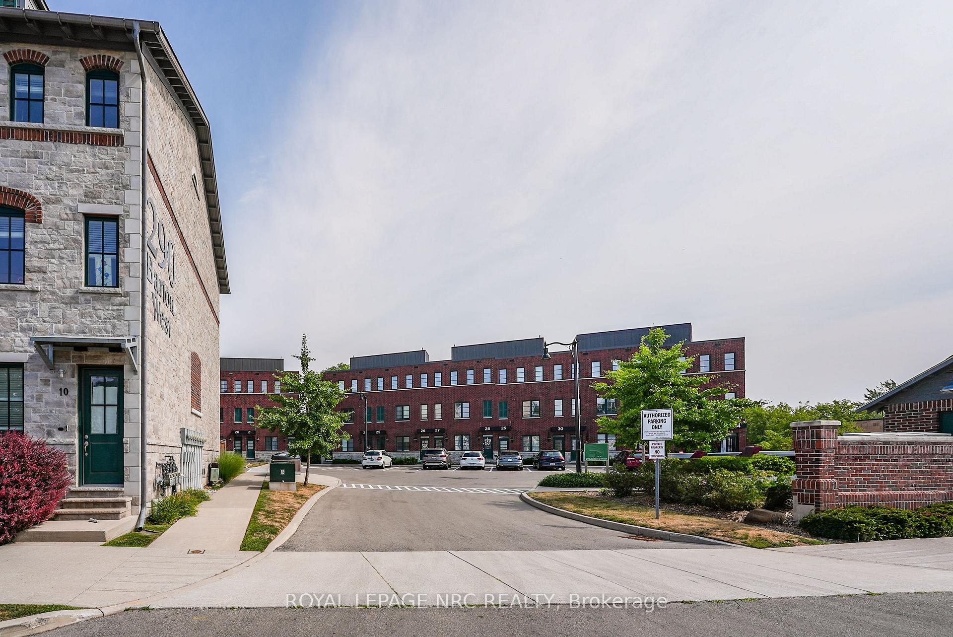 Photo 2 of Unit 30, 290 Barton Street W, Hamilton, Strathcona — HOMEH