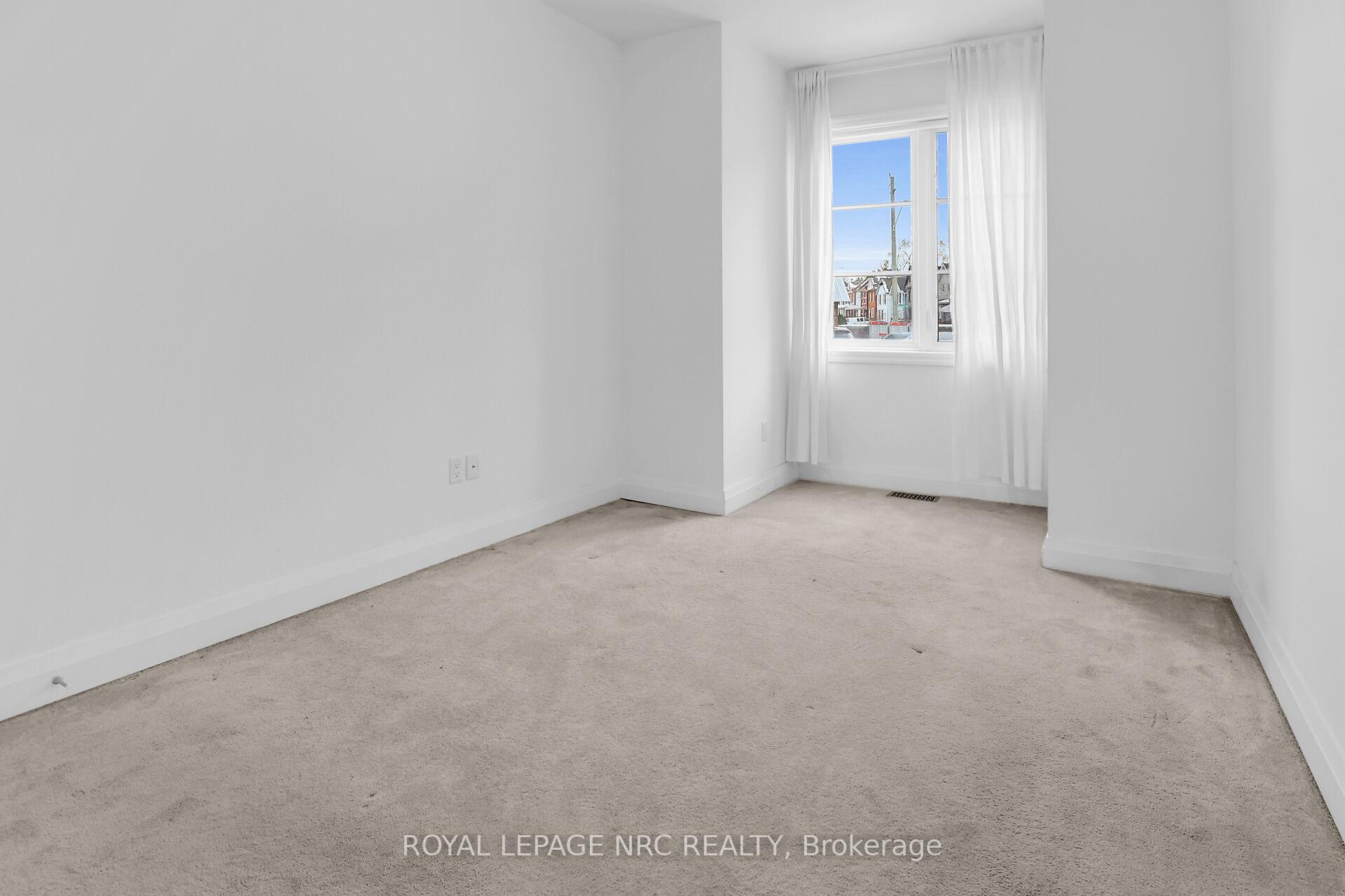 Photo 11 of Unit 30, 290 Barton Street W, Hamilton, Strathcona — HOMEH