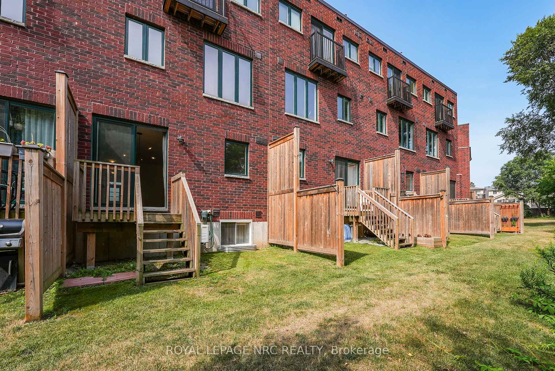 Photo 28 of Unit 30, 290 Barton Street W, Hamilton, Strathcona — HOMEH
