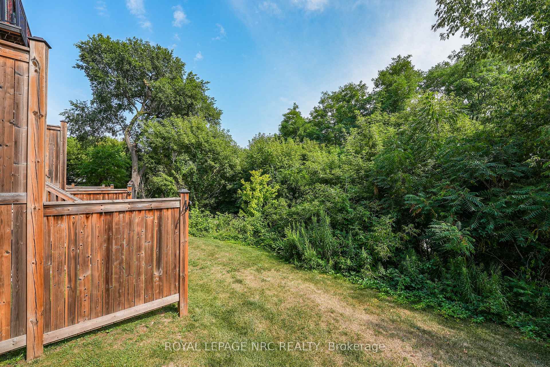 Photo 31 of Unit 30, 290 Barton Street W, Hamilton, Strathcona — HOMEH