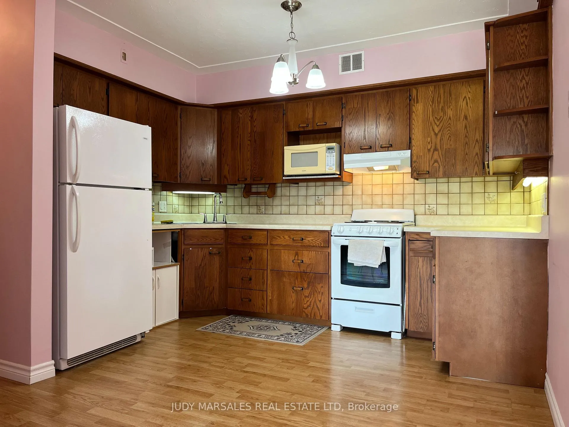 Front of Unit 308, 10 Woodman Drive S