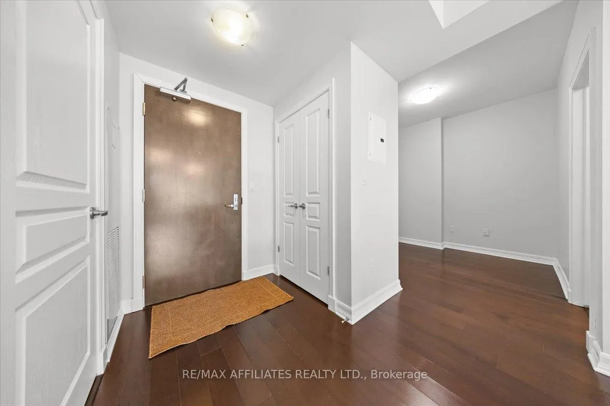 Photo 3 of Unit 303, 238 Besserer Street, Ottawa, Sandy Hill — HOMEH