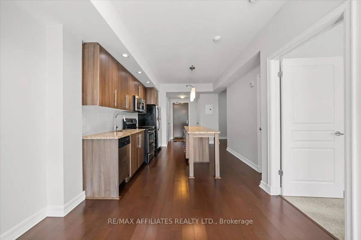 Photo 5 of Unit 303, 238 Besserer Street, Ottawa, Sandy Hill — HOMEH