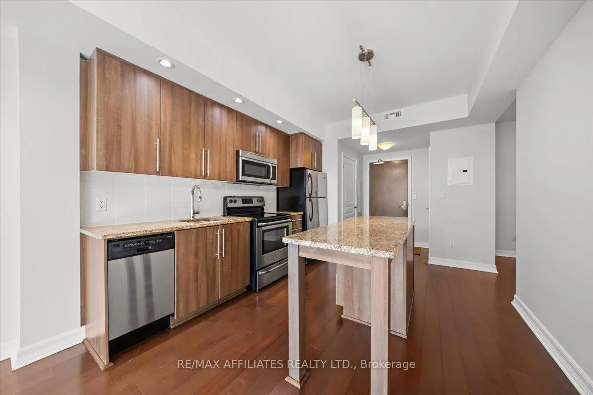 Photo 7 of Unit 303, 238 Besserer Street, Ottawa, Sandy Hill — HOMEH