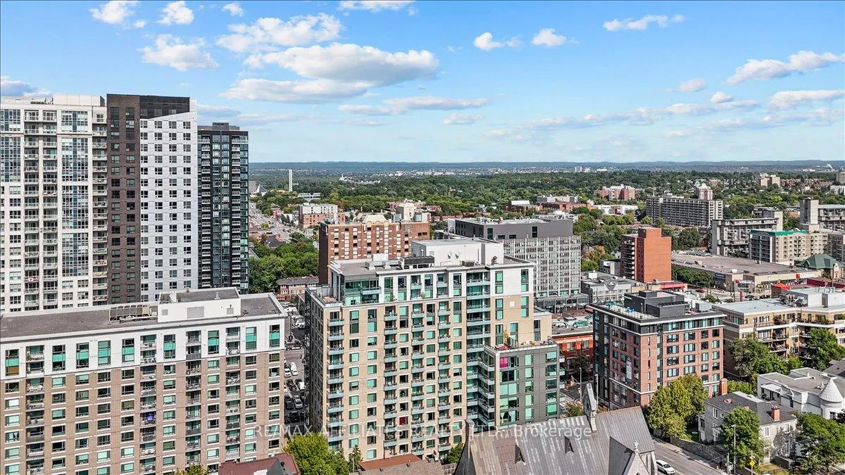 Photo 32 of Unit 303, 238 Besserer Street, Ottawa, Sandy Hill — HOMEH