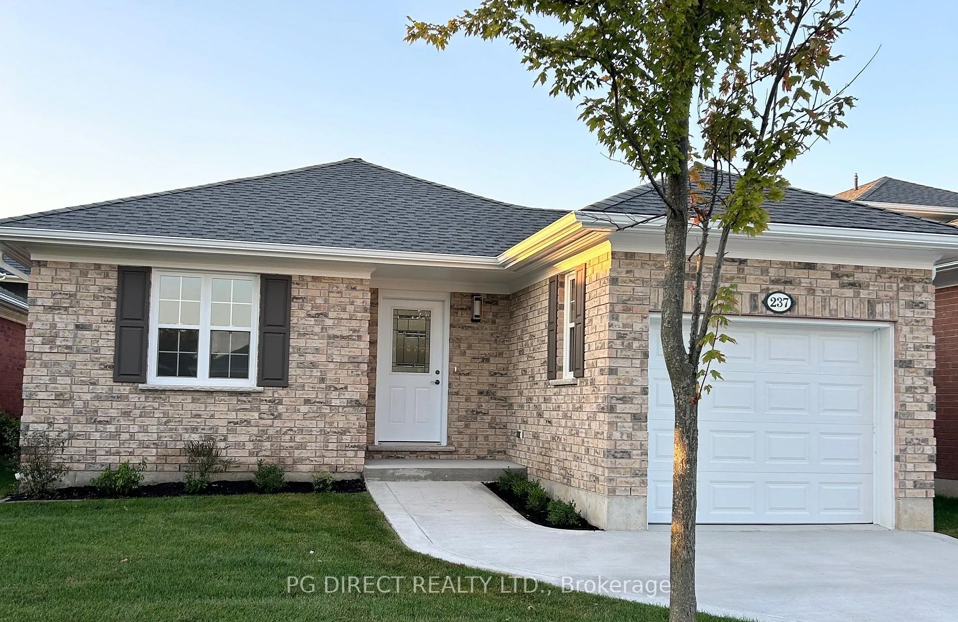 Photo 1 of 237 Bethune Crescent, Goderich, Goderich (Town) — HOMEH