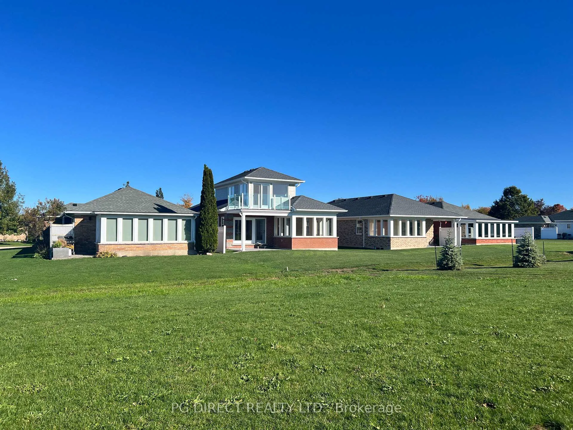 Photo 6 of 237 Bethune Crescent, Goderich, Goderich (Town) — HOMEH