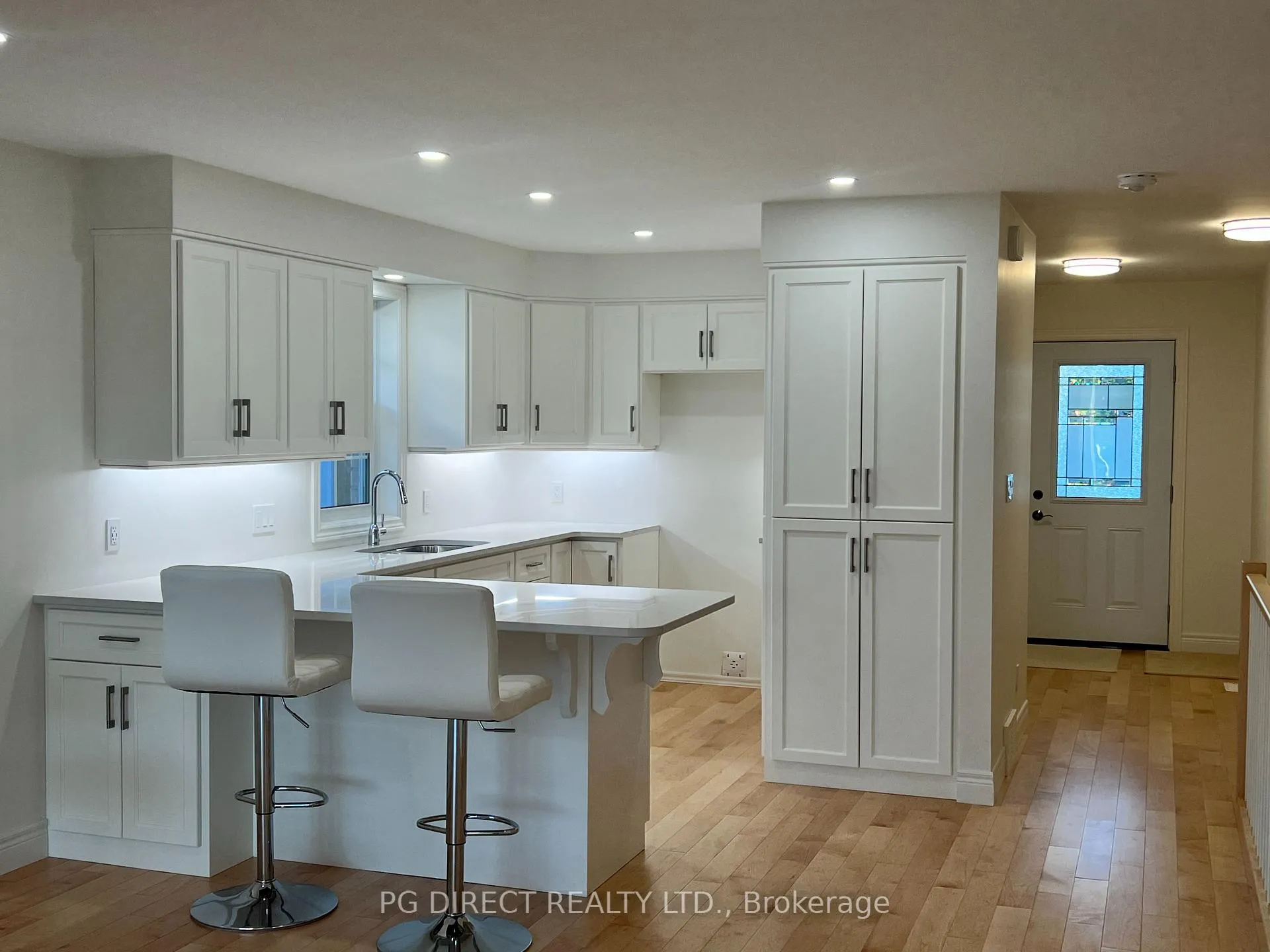 Photo 12 of 237 Bethune Crescent, Goderich, Goderich (Town) — HOMEH