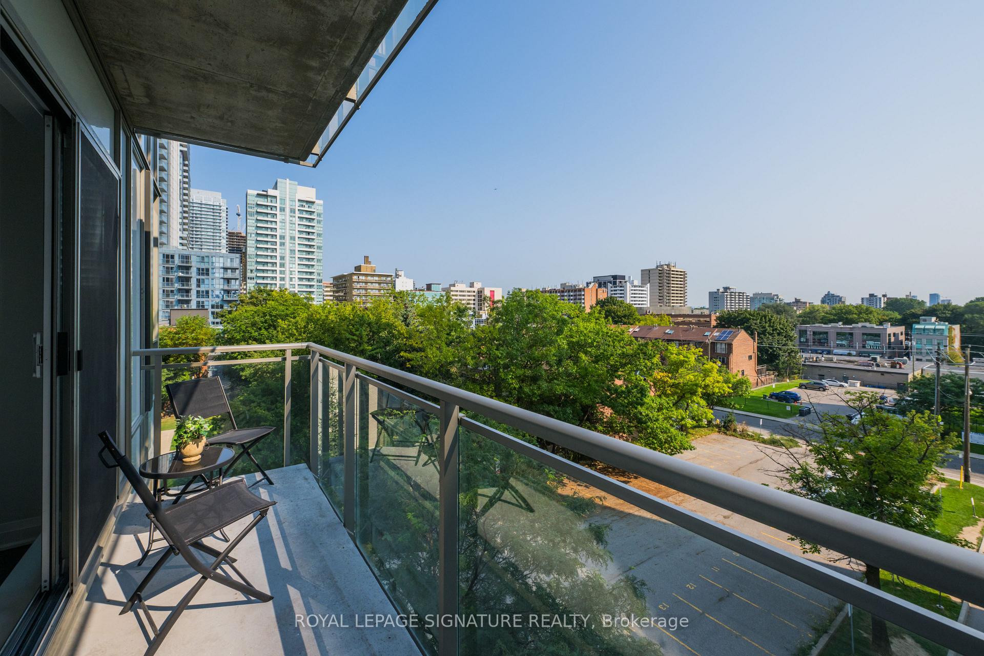 Photo 18 of Unit 402, 83 Redpath Avenue, Toronto, Mount Pleasant West — HOMEH