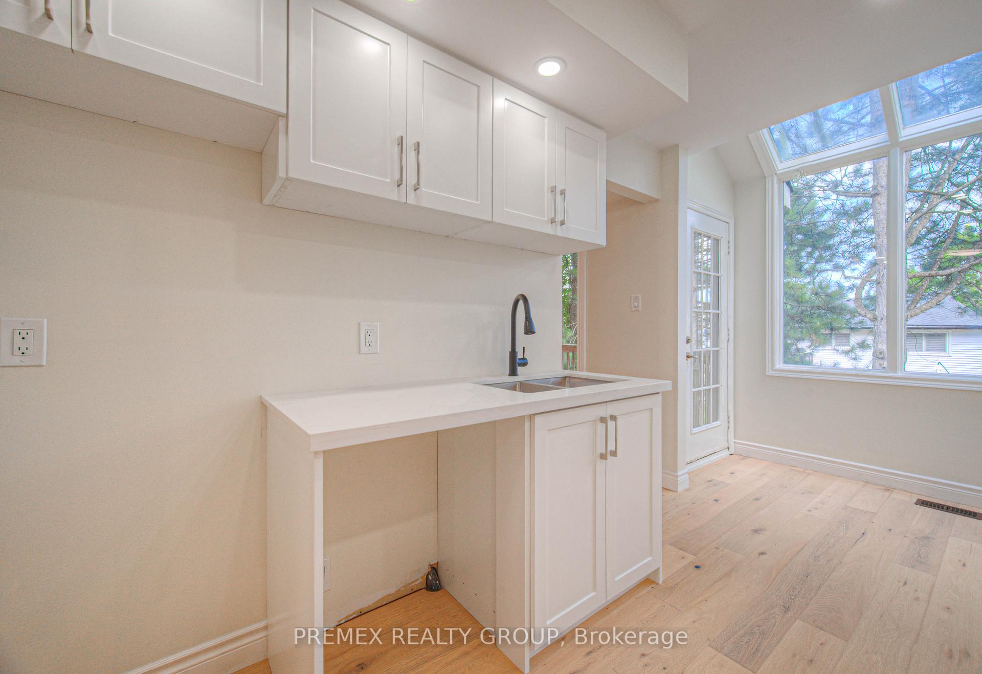 Photo 14 of Unit 34, 310 Christopher Drive, Cambridge — HOMEH