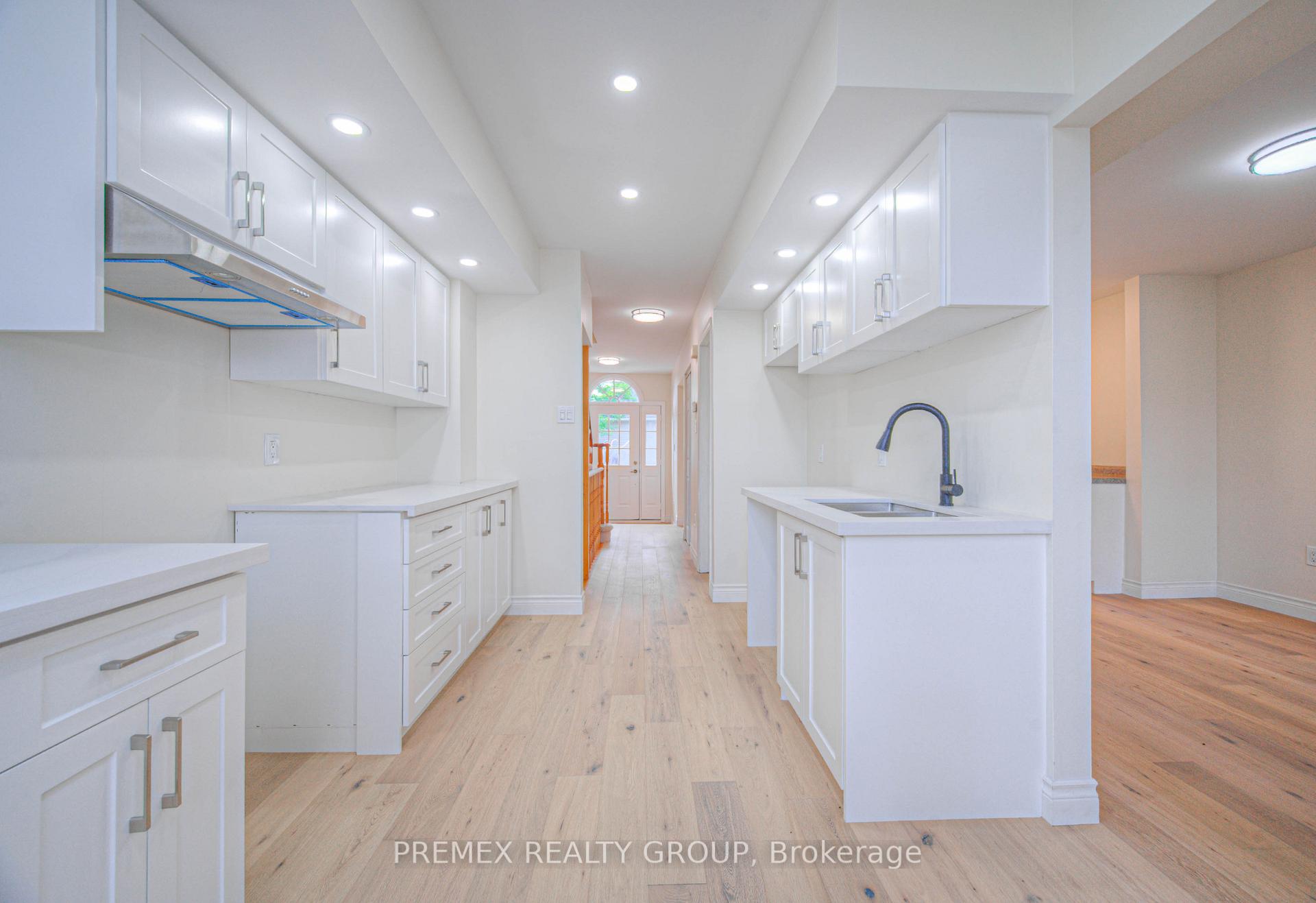 Photo 15 of Unit 34, 310 Christopher Drive, Cambridge — HOMEH