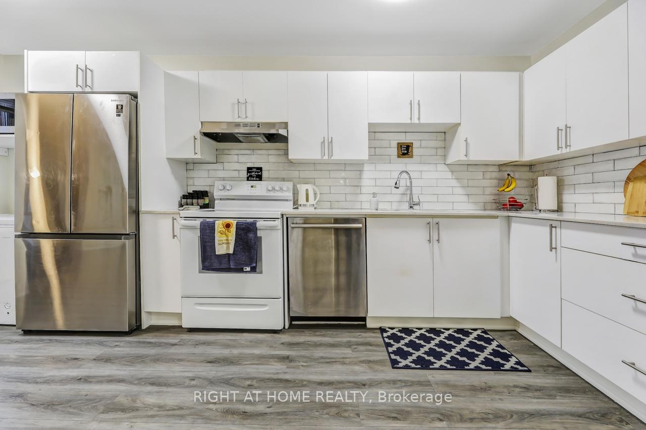 Photo 8 of Unit 54, 508 Essa Road, Barrie, Holly — HOMEH