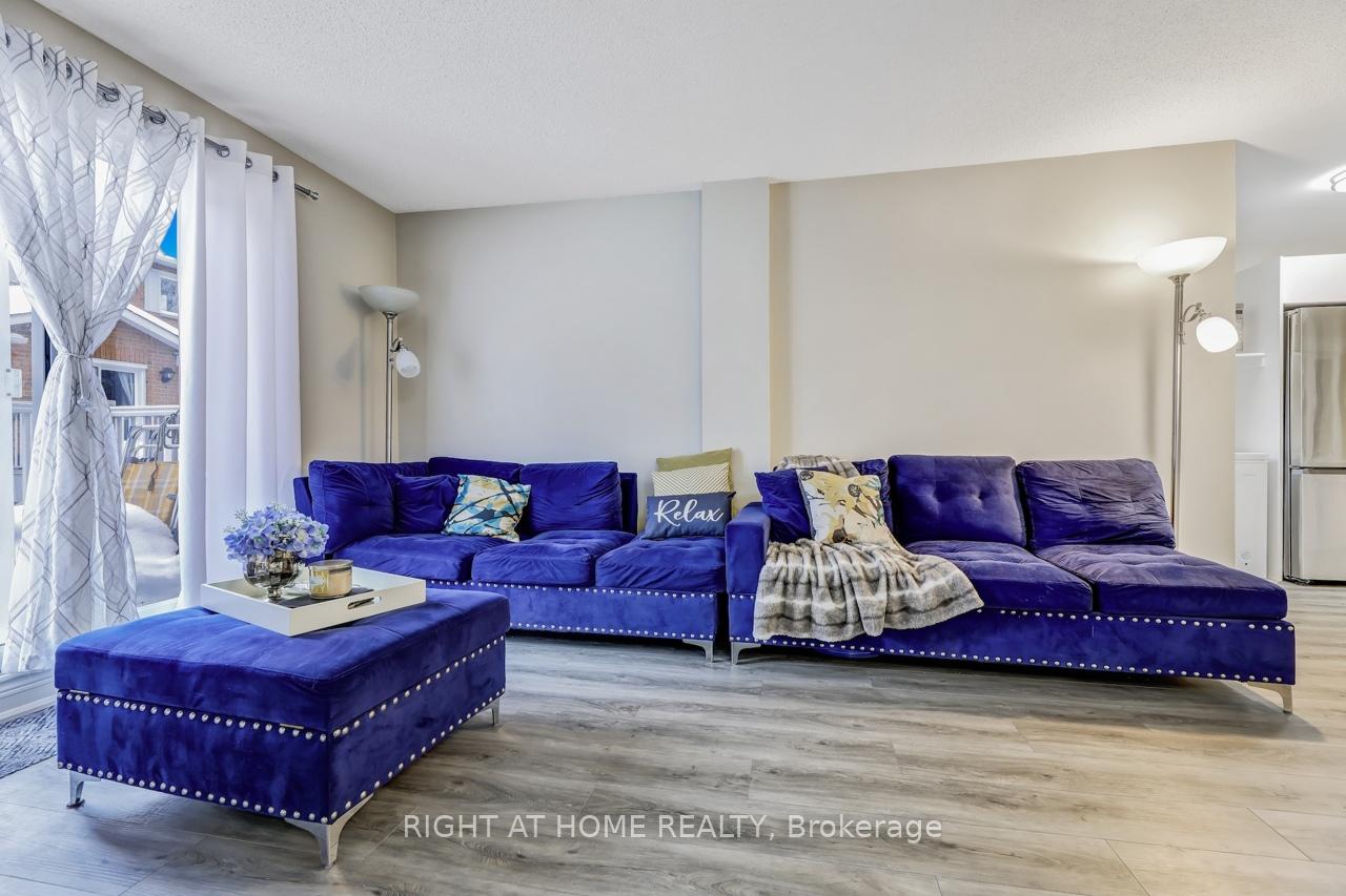 Photo 15 of Unit 54, 508 Essa Road, Barrie, Holly — HOMEH