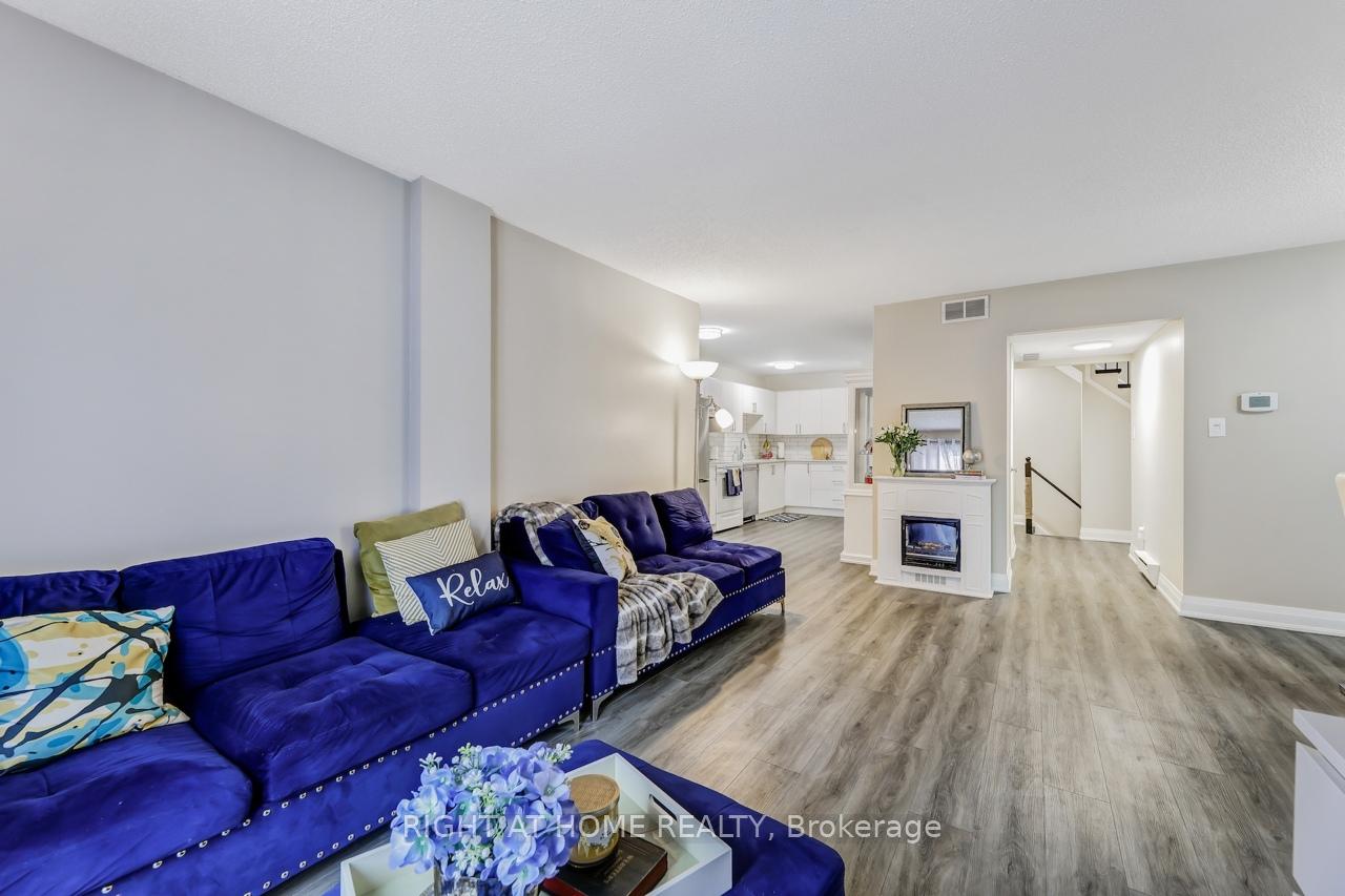 Photo 16 of Unit 54, 508 Essa Road, Barrie, Holly — HOMEH