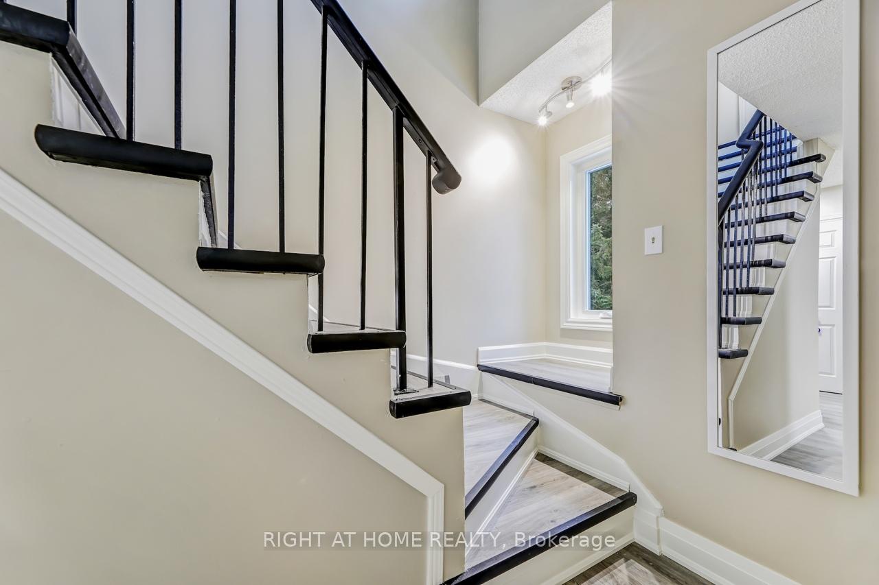 Photo 24 of Unit 54, 508 Essa Road, Barrie, Holly — HOMEH
