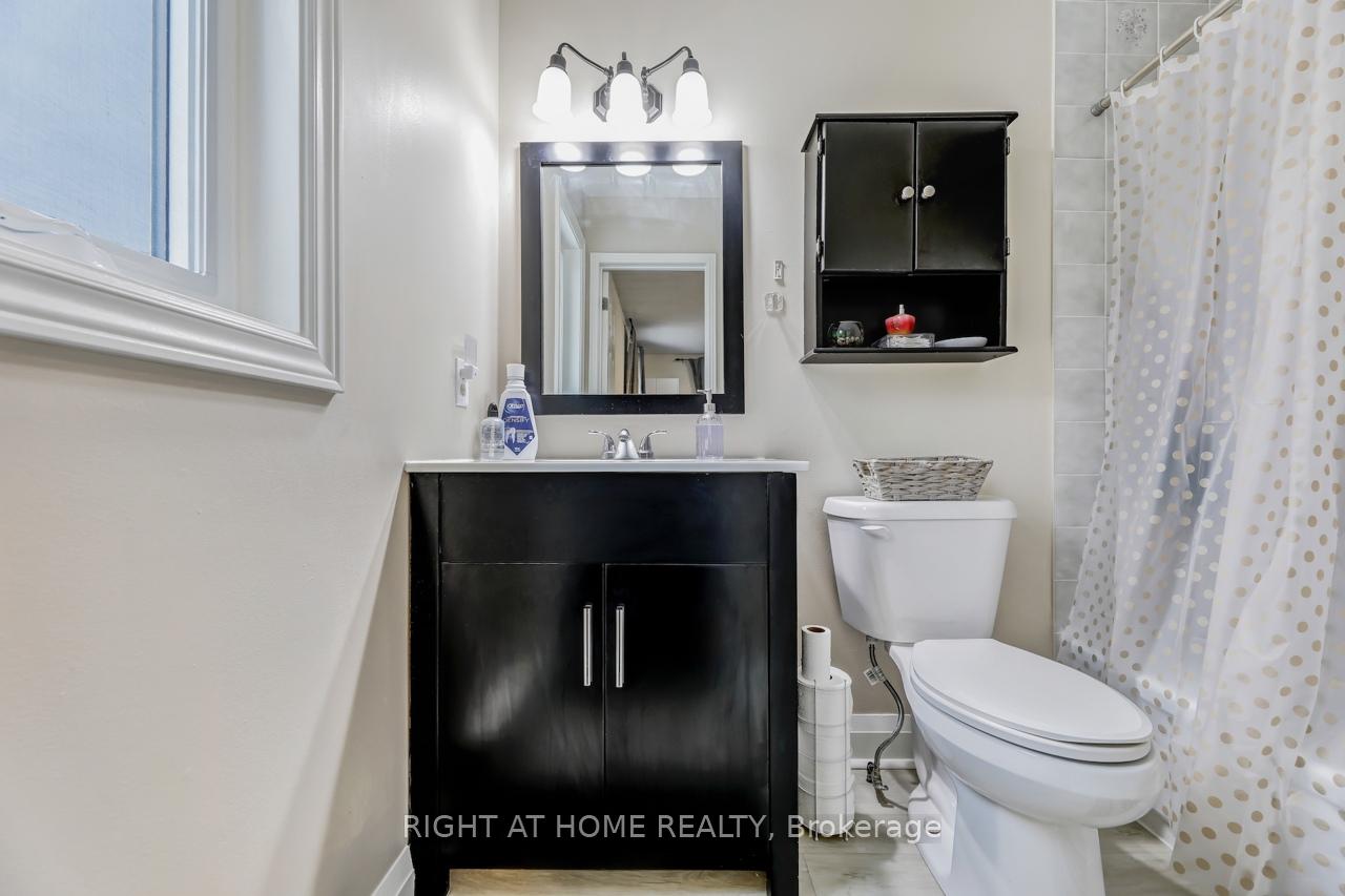 Photo 30 of Unit 54, 508 Essa Road, Barrie, Holly — HOMEH