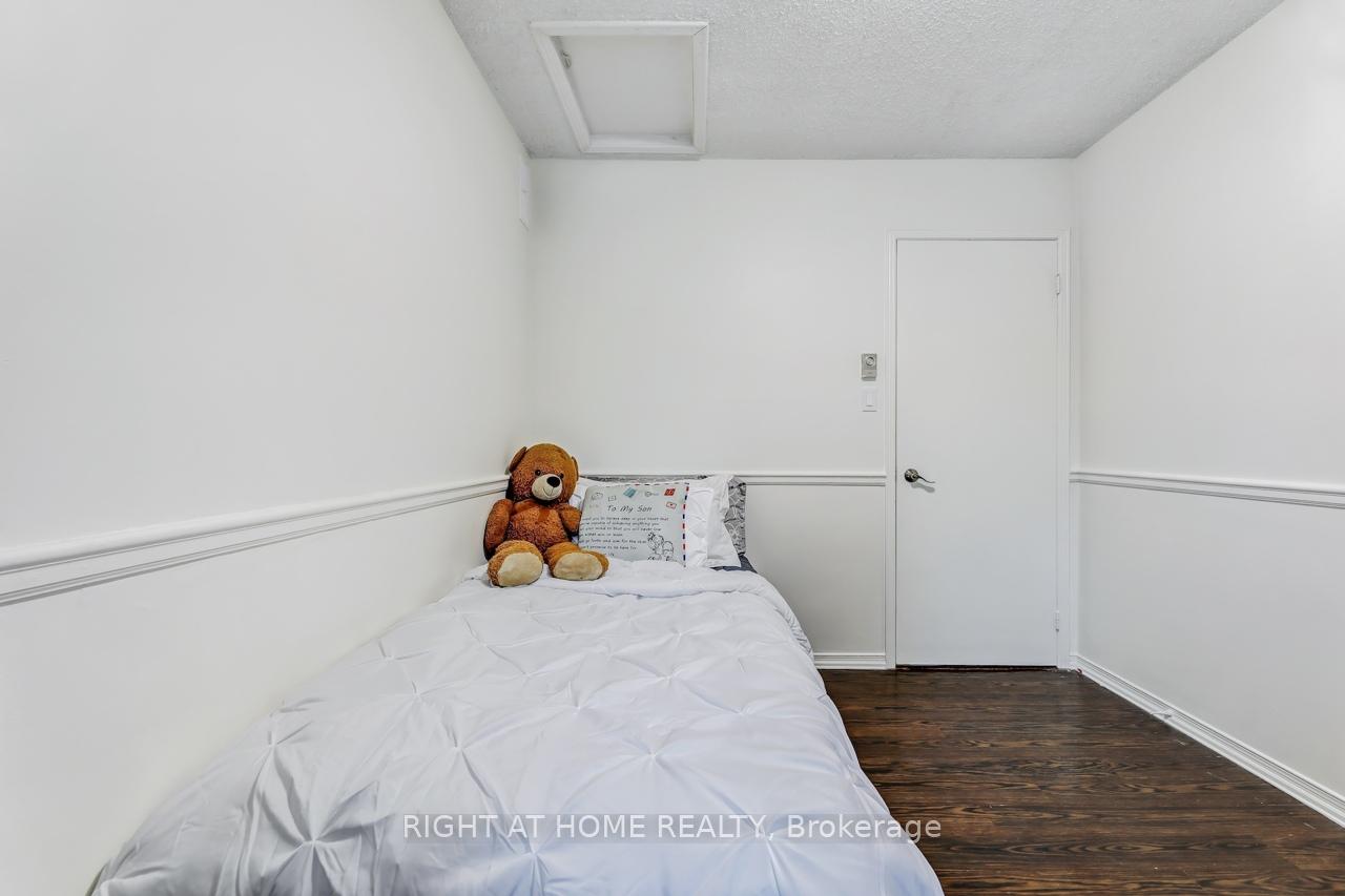 Photo 36 of Unit 54, 508 Essa Road, Barrie, Holly — HOMEH