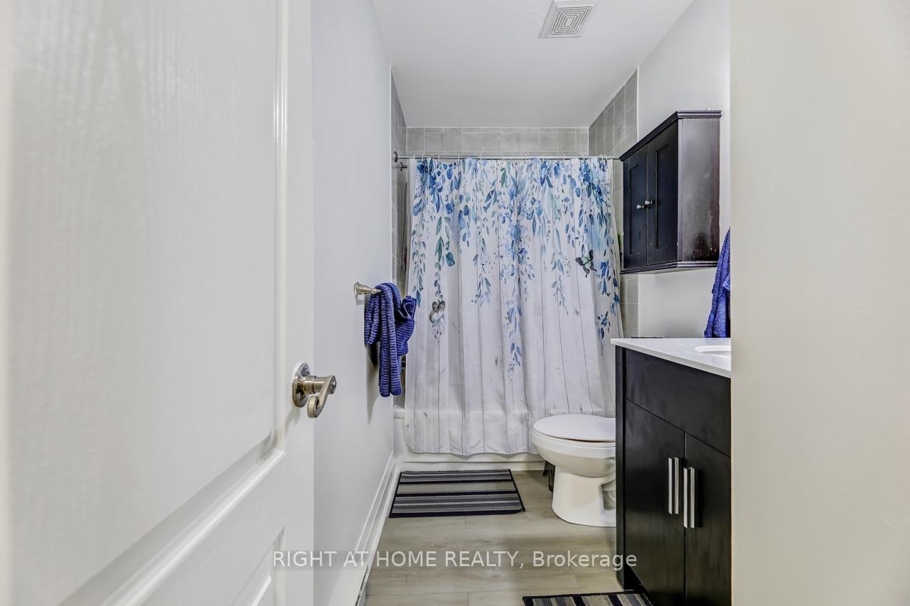 Photo 38 of Unit 54, 508 Essa Road, Barrie, Holly — HOMEH